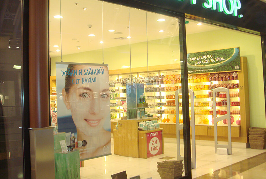<strong>The Body Shop</strong>